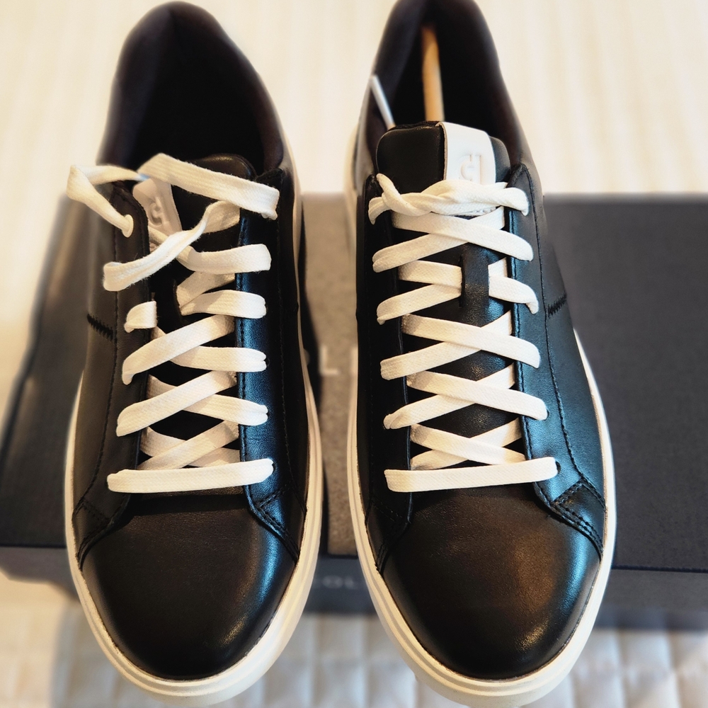 Cole Haan Womens Grand Coaster Sneakers Shoes Size 8.5. Black/white